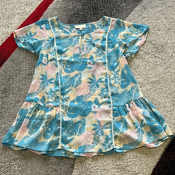 ModCloth Blue Sheer Tropical Print Coastal Keyhole Button Top - Picture 1 of 3